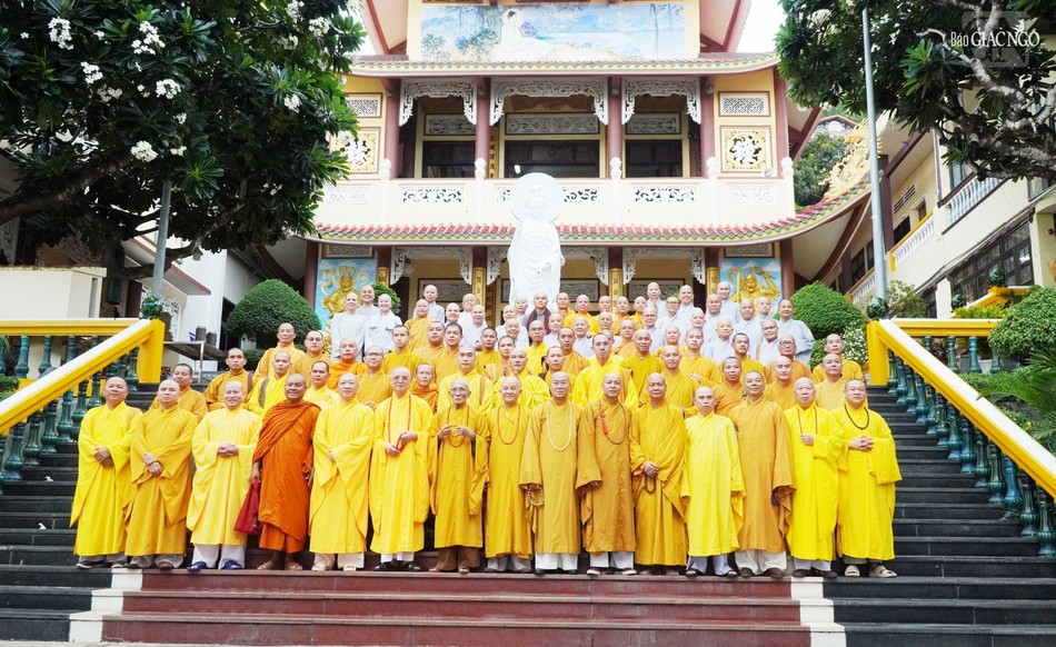 Từ ngày 26-6 đến ngày 3-7-2024, đoàn Ban Hoằng pháp, Ban Kinh tế - Tài chính T.Ư đã đến thăm cúng dường 17 trường hạ tại các tỉnh, thành miền Đông, Tây Nam Bộ Từ ngày 26-6 đến ngày 3-7-2024, đoàn Ban Hoằng pháp, Ban Kinh tế - Tài chính T.Ư đã đến thăm cúng dường 17 trường hạ tại các tỉnh, thành miền Đông, Tây Nam Bộ