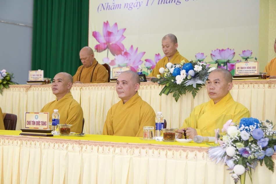 Thượng tọa Thích Đồng Thành, Phó Thường trực Ban Trị sự GHPGVN tỉnh Bình Định, phát biểu chào mừng - Ảnh: Ban TT-TT Phật giáo tỉnh Bình Định