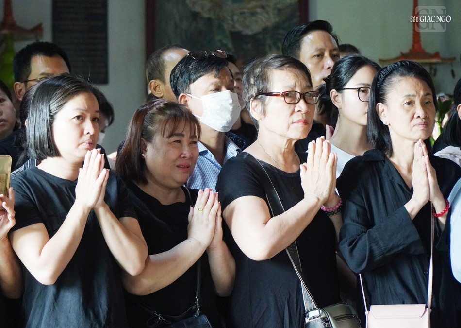 Xúc động tiễn biệt vị lãnh đạo của đất nước