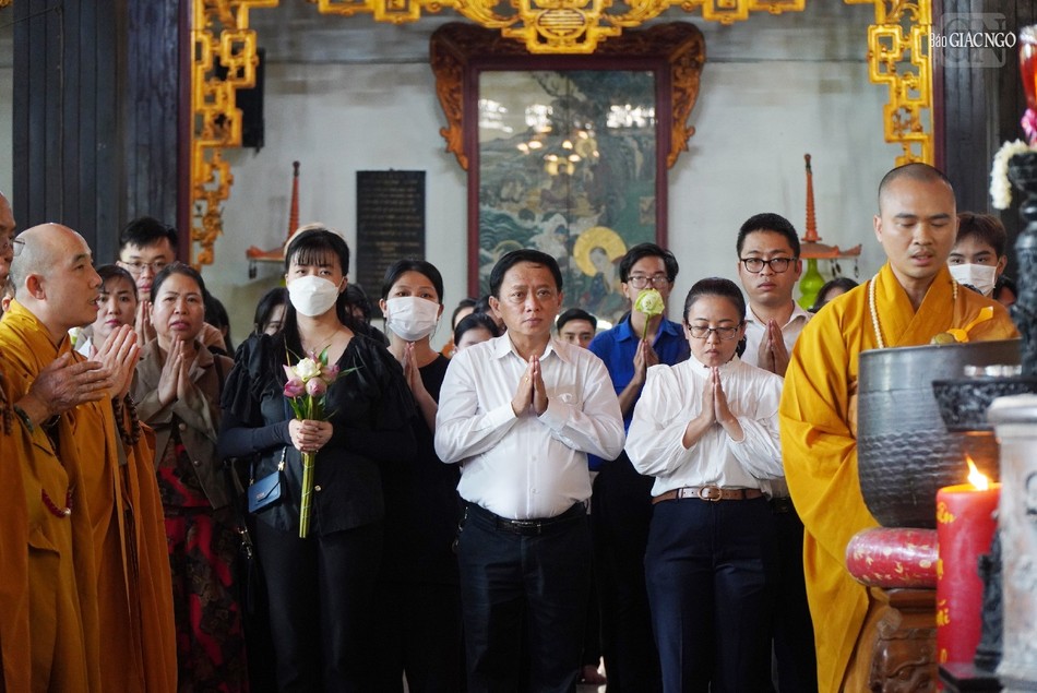 Đại diện UBMTTQVN Q.3 tưởng niệm