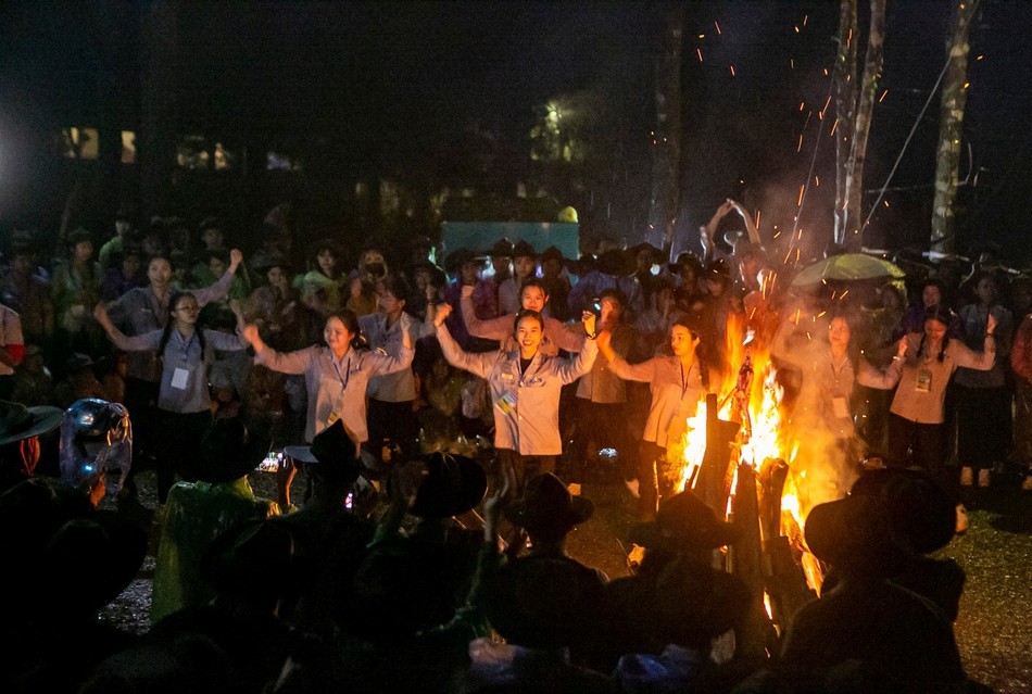 Văn nghệ lửa trại - Ảnh: TT trại Lục Hòa III