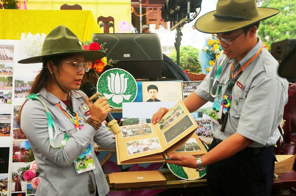 Thuyết trình - Ảnh: TT trại Lục Hòa III