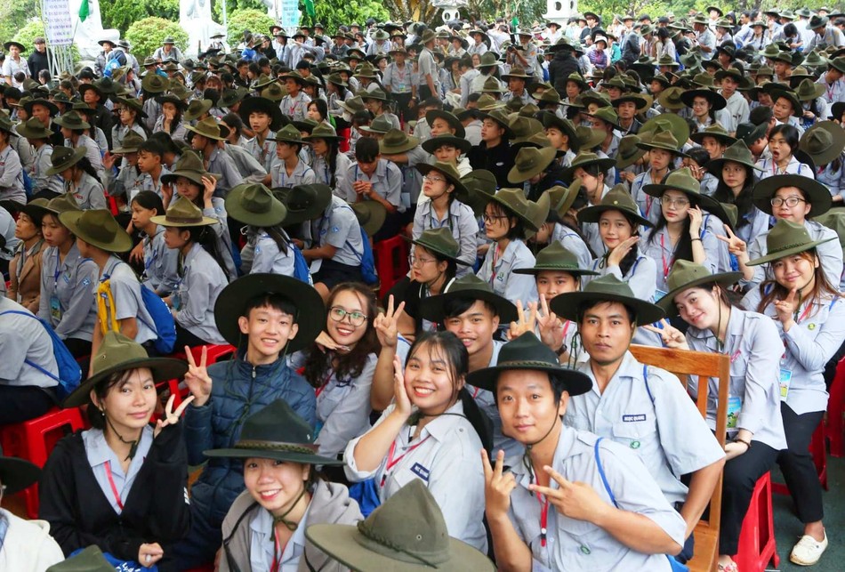 Ngày 1-8-2009 tại chùa Sắc tứ Khải Đoan, TP.Buôn Ma Thuột, tỉnh Đắk Lắk đã diễn ra lễ khai mạc trại họp bạn Gia đình Phật tử các tỉnh Tây Nguyên, đây là trại Lục Hòa đầu tiên của 5 tỉnh Tây Nguyên với hơn 1700 trại sinh tham dự - Ảnh: TT trại Lục Hòa III