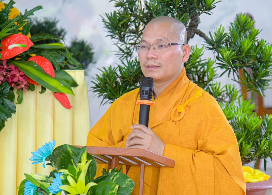 Thượng tọa Thích Thiện Tâm cảm tạ Thượng tọa Thích Thiện Tâm cảm tạ