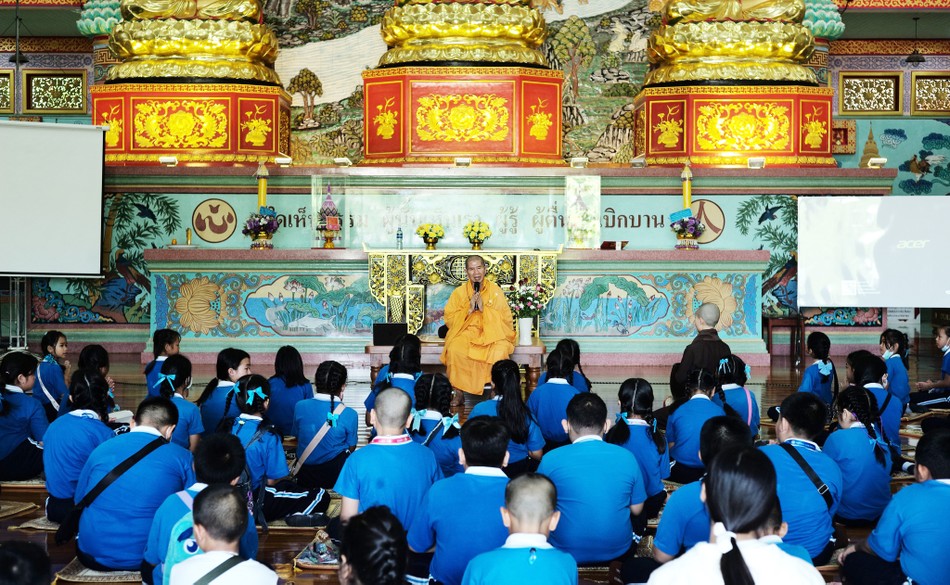 Hòa thượng Thích Quốc San, trợ lý Tăng trưởng An Nam tông Thái Lan, trụ trì chùa Khánh Thọ nói về ý nghĩa ngày Vu Lan trong văn hóa Phật giáo Việt Nam đến các thiền sinh