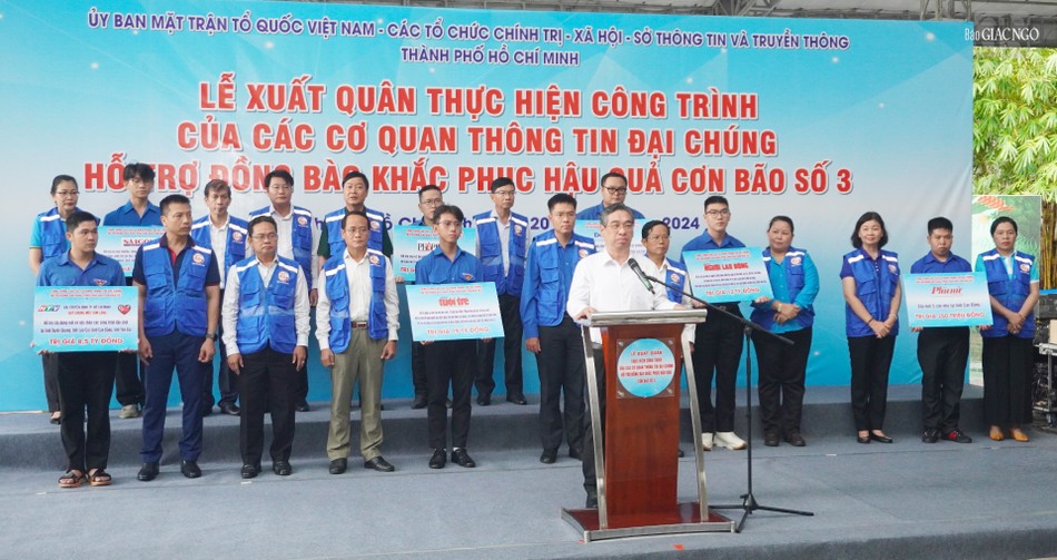 Ông Nguyễn Phước Lộc, Phó Bí thư Thành ủy, Chủ tịch UBMTTQVN TP.HCM phát biểu Ông Nguyễn Phước Lộc, Phó Bí thư Thành ủy, Chủ tịch UBMTTQVN TP.HCM phát biểu
