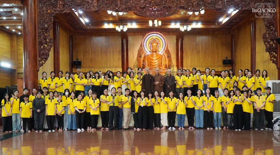 Lưu niệm tại chùa Diệu Pháp Lưu niệm tại chùa Diệu Pháp