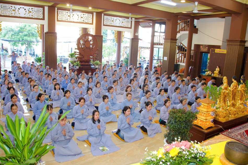 Trang nghiêm thời khóa tụng kinh