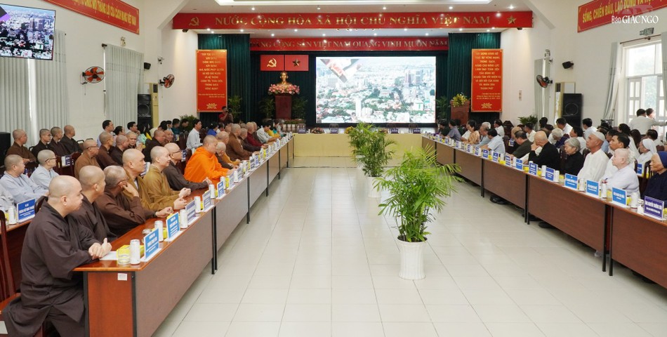 Xem phim tư liệu về tình hình phát triển kinh tế, xã hội, an ninh, quốc phòng trên địa bàn Q.3 trong 9 tháng đầu năm 2024 Xem phim tư liệu về tình hình phát triển kinh tế, xã hội, an ninh, quốc phòng trên địa bàn Q.3 trong 9 tháng đầu năm 2024