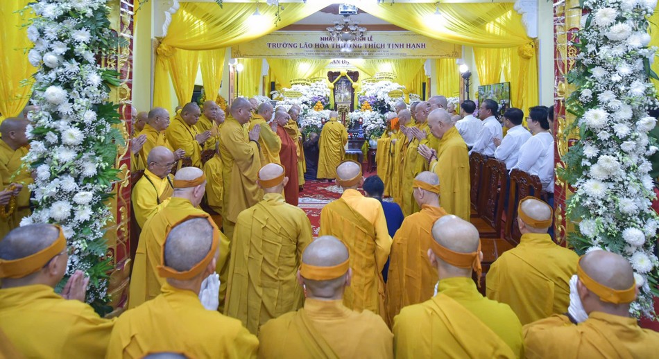 Lễ truy niệm diễn ra trang nghiêm