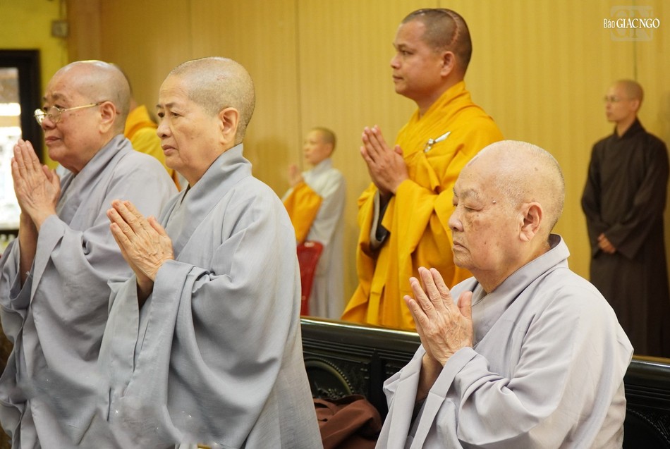 Ni trưởng Thích nữ Tịnh Nguyện, Trưởng ban Thường trực Ban Chứng minh Phân ban Ni giới T.Ư thành kính tưởng niệm Ni trưởng Thích nữ Tịnh Nguyện, Trưởng ban Thường trực Ban Chứng minh Phân ban Ni giới T.Ư thành kính tưởng niệm