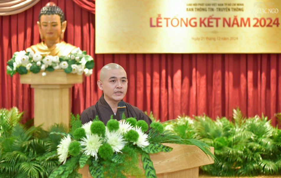 Đại đức Thích Hoằng Tâm phát biểu cảm tạ Đại đức Thích Hoằng Tâm phát biểu cảm tạ