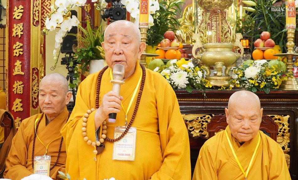 Trưởng lão Hòa thượng Thích Như Tín, một trong những pháp lữ thân cận cố Trưởng lão Hòa thượng Thích Tịnh Hạnh lúc sinh tiền, ban đạo từ Trưởng lão Hòa thượng Thích Như Tín, một trong những pháp lữ thân cận cố Trưởng lão Hòa thượng Thích Tịnh Hạnh lúc sinh tiền, ban đạo từ