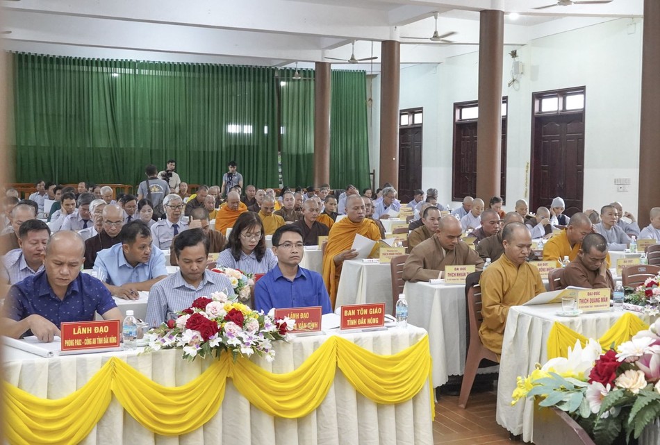 Quang cảnh hội nghị