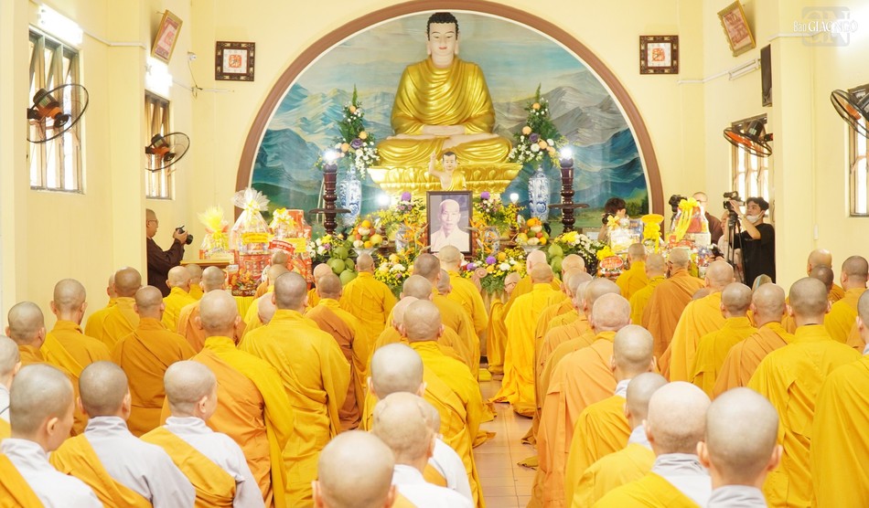 Trang nghiêm khóa lễ Trang nghiêm khóa lễ