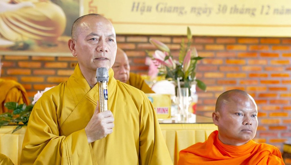 Thượng tọa Thích Phước Thành, Trưởng ban Trị sự GHPGVN tỉnh Hậu Giang phát biểu chỉ đạo Thượng tọa Thích Phước Thành, Trưởng ban Trị sự GHPGVN tỉnh Hậu Giang phát biểu chỉ đạo