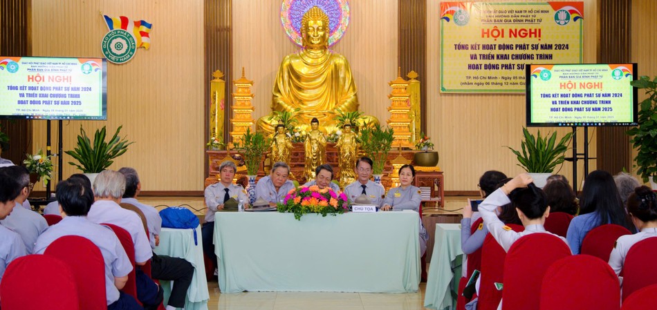 Hội nghị tổng kết diễn ra tại chùa Thiên Chánh Hội nghị tổng kết diễn ra tại chùa Thiên Chánh
