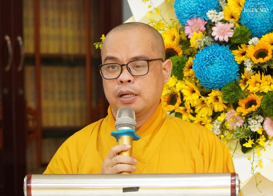 Đại đức Thích Thiện Châu, Phó Thường trực Ban Trị sự GHPGVN Q.3 cảm tạ