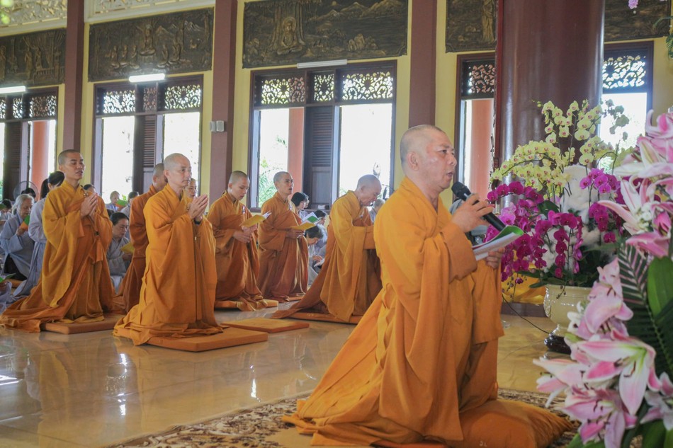 Thời khóa tụng kinh sám hối Thời khóa tụng kinh sám hối