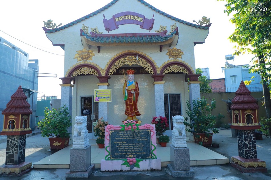 Nhà thờ cốt tại chùa Huê Nghiêm