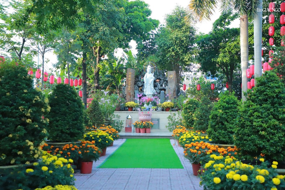 Chùa Châu Hưng được xếp hạng di tích lịch sử theo Quyết định số 3946/QĐ-UBND ngày18-8-2011 của UBND TP.HCM