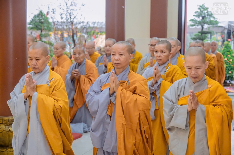 Trang nghiêm khóa lễ Trang nghiêm khóa lễ