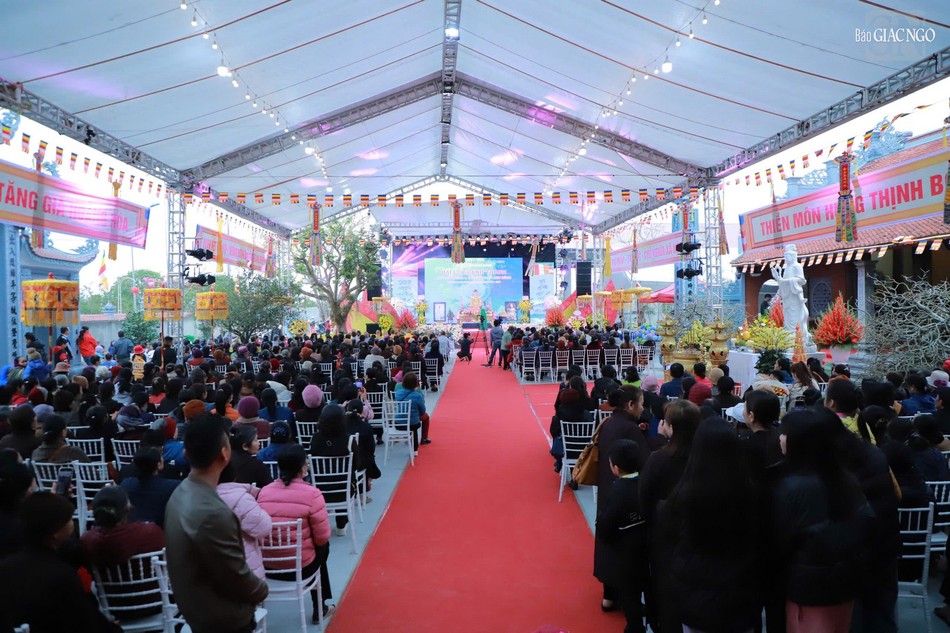 Quang cảnh buổi lễ