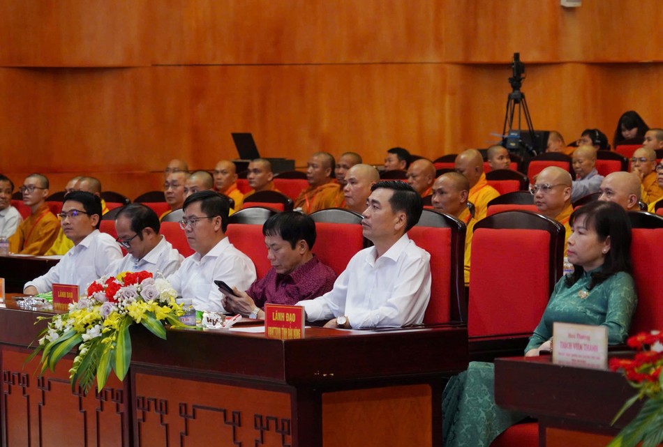 Đại diện chính quyền tham dự Đại diện chính quyền tham dự