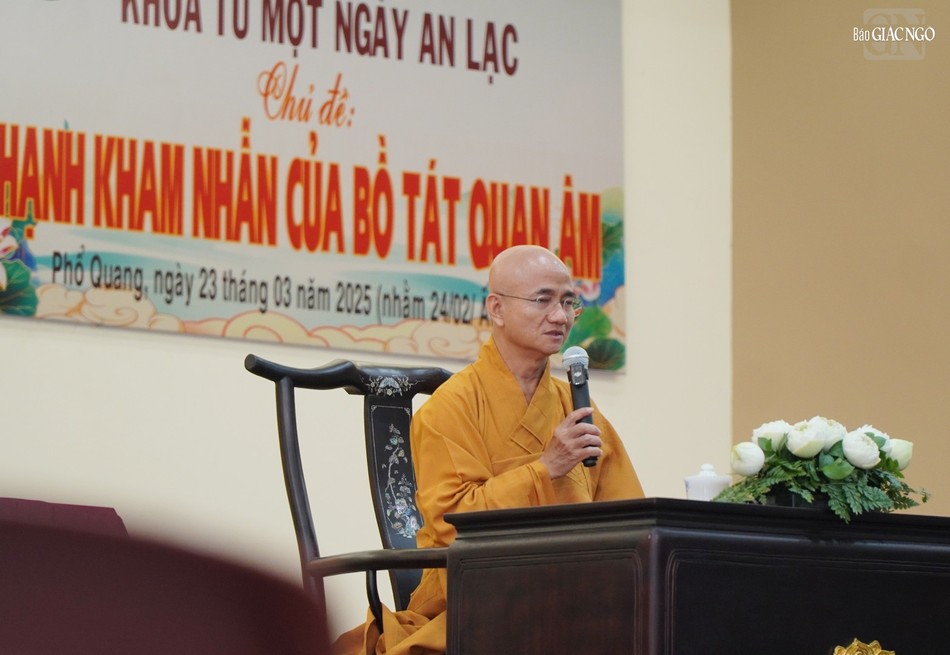 Thượng tọa Thích Thiện Quý thuyết giảng về Hạnh kham nhẫn của Bồ-tát Quan Âm