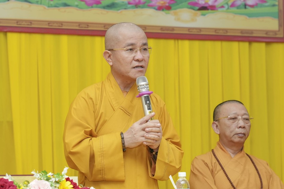 Thượng tọa Thích Quảng Hiền phát biểu khai mạc Thượng tọa Thích Quảng Hiền phát biểu khai mạc