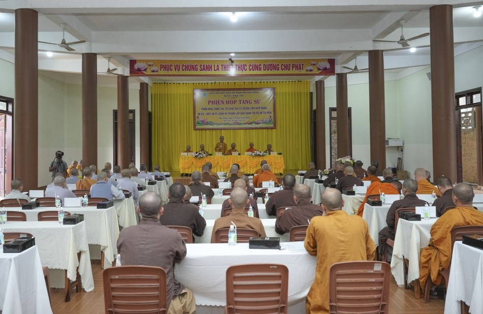 Phiên họp diễn ra tại chùa Pháp Hoa - Văn phòng Ban Trị sự Phật giáo tỉnh Phiên họp diễn ra tại chùa Pháp Hoa - Văn phòng Ban Trị sự Phật giáo tỉnh