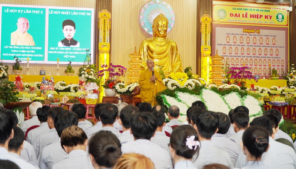 Thượng tọa Thích Quảng Tiến đạo từ chứng minh Thượng tọa Thích Quảng Tiến đạo từ chứng minh