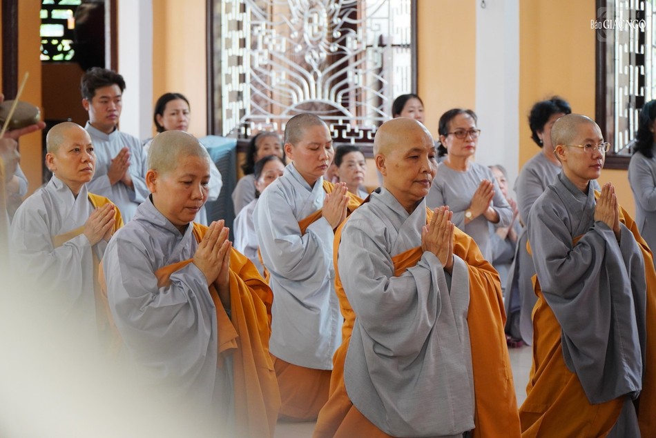 Tưởng niệm công đức Ni trưởng Thích nữ Như Hoa cả một đời vì Phật pháp, vì chúng sinh Tưởng niệm công đức Ni trưởng Thích nữ Như Hoa cả một đời vì Phật pháp, vì chúng sinh