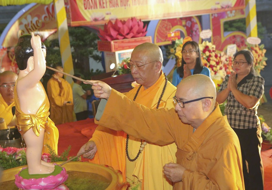 Ban Trị sự GHPGVN tỉnh Đắk Nông trang nghiêm kính mừng Đại lễ Phật đản Phật lịch 2569 ảnh 8