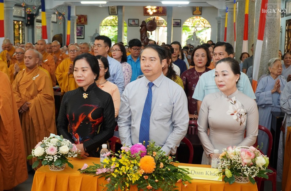 Đại diện chính quyền tham dự