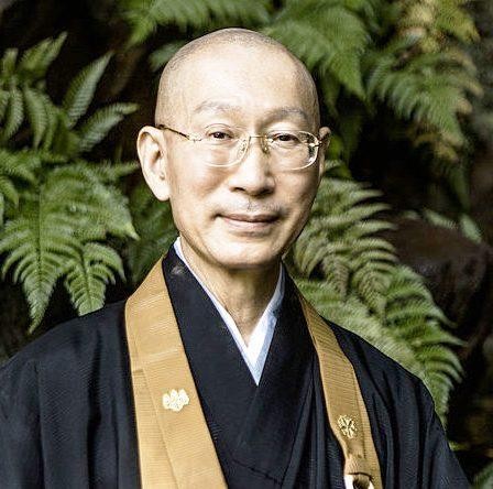 Thiền sư Shunmyo Masuno, sư trưởng tại chùa Soto Zen ở Yokohama, Nhật Bản, là một nhà thiết kế sân vườn và môi trường nổi tiếng Thiền sư Shunmyo Masuno, sư trưởng tại chùa Soto Zen ở Yokohama, Nhật Bản, là một nhà thiết kế sân vườn và môi trường nổi tiếng