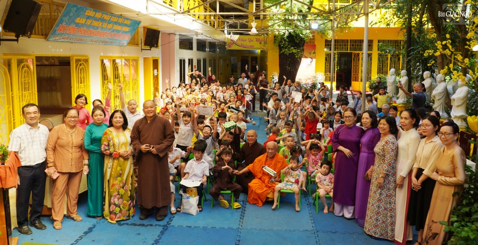 Lưu niệm tại Lễ tổng kết năm học 2024-2025 Lưu niệm tại Lễ tổng kết năm học 2024-2025