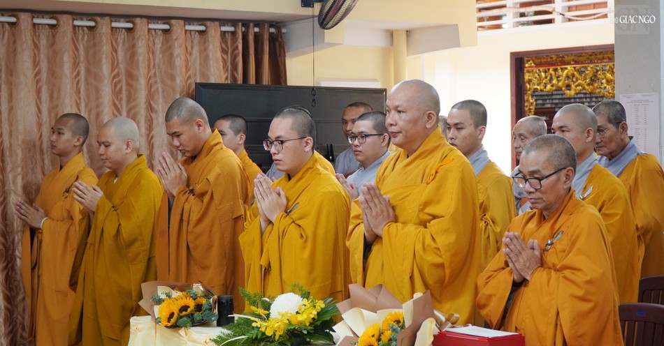 Lớp Sơ cấp Phật học Q.3 khóa 15 có 34 Tăng Ni sinh tốt nghiệp Lớp Sơ cấp Phật học Q.3 khóa 15 có 34 Tăng Ni sinh tốt nghiệp