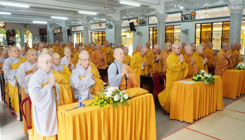 Chư Ni an cư tại trường hạ chùa Trung Nghĩa Chư Ni an cư tại trường hạ chùa Trung Nghĩa