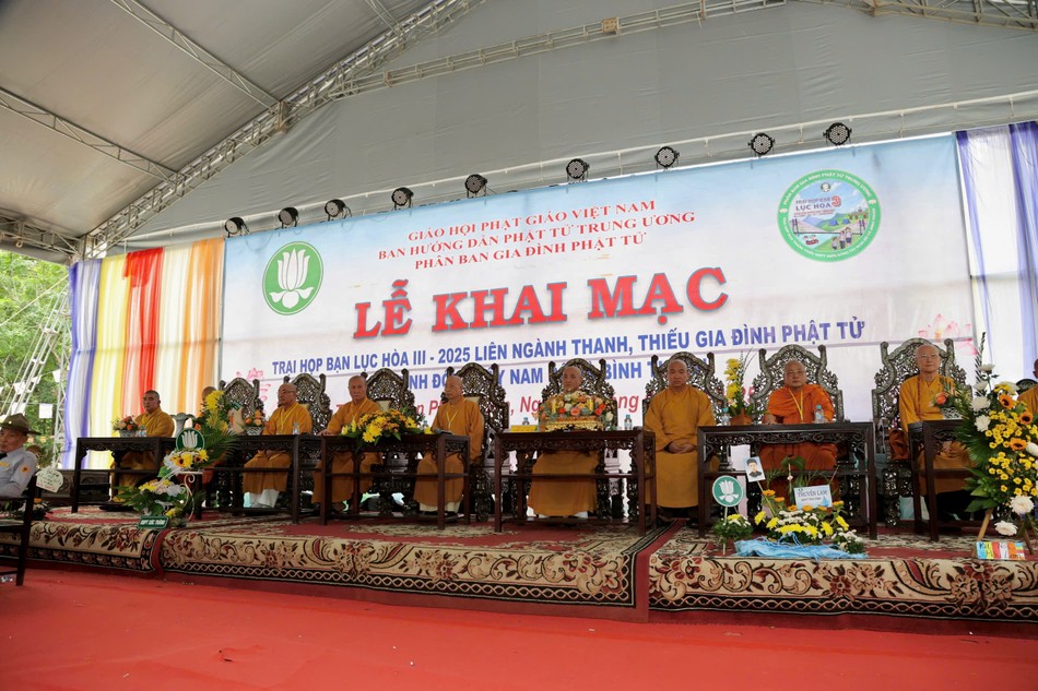 Chư tôn đức chứng minh lễ khai mạc Chư tôn đức chứng minh lễ khai mạc