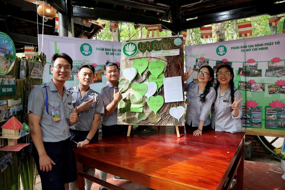 Cùng lên đường