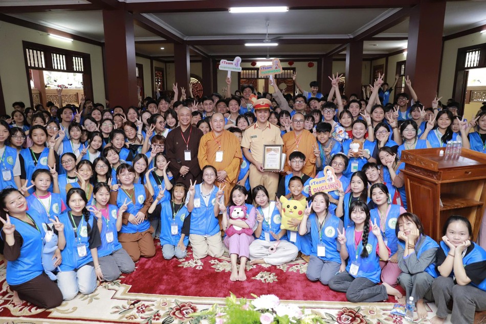 Sinh hoạt chuyên đề: “An toàn giao thông”