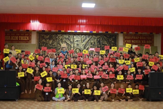 Có gần 200 khóa sinh tham dự Có gần 200 khóa sinh tham dự