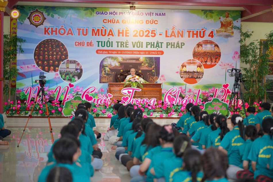 Nghe pháp Nghe pháp
