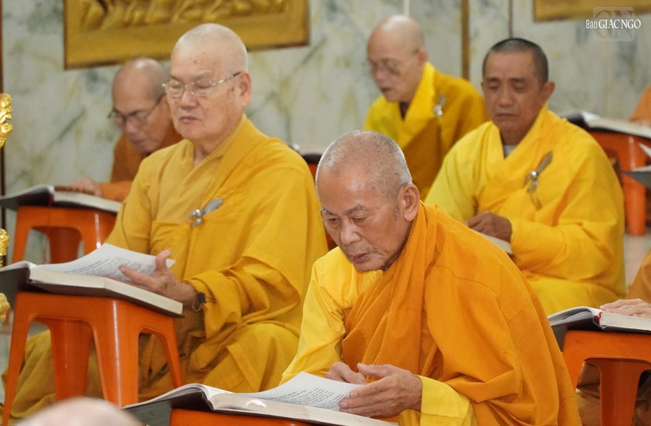 An cư là thời gian quý báu để hành giả thúc liễm thân tâm, trau dồi Giới - Định - Tuệ