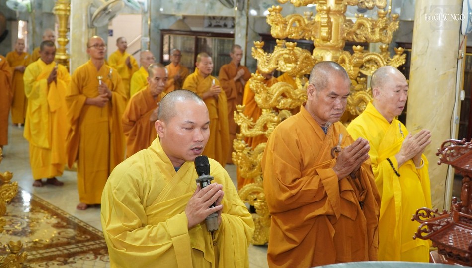 Sau thời khóa kinh hành là đến thời khóa chỉ tịnh