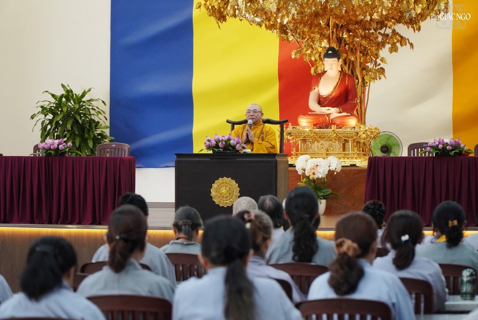 Thượng tọa Thích Bổn Huân