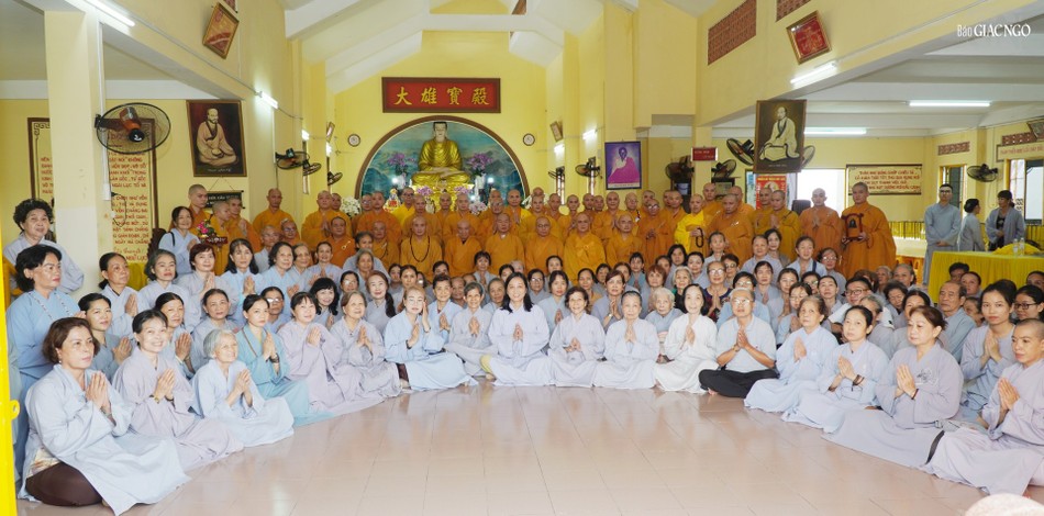 Nhân mùa An cư, trường hạ Phật Đà kết hợp cùng Ban Hướng dẫn Phật tử TP.HCM tổ chức khóa tu học mùa hạ cho Phật tử, có trên 200 Phật tử đăng ký tham gia