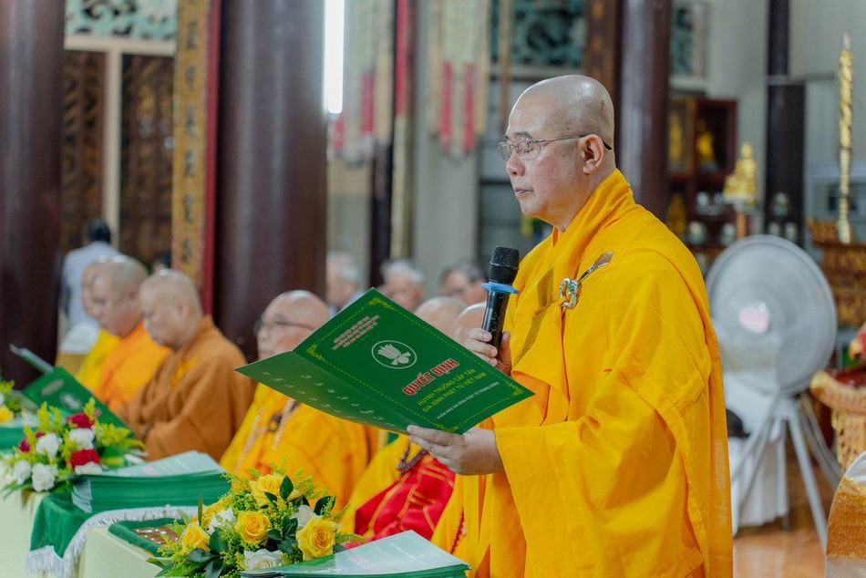 Công bố quyết định xếp cấp Tấn năm 2025 đến 235 huynh trưởng Công bố quyết định xếp cấp Tấn năm 2025 đến 235 huynh trưởng