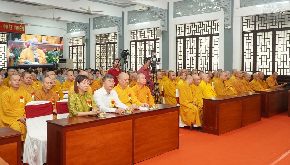 Chư Tăng, Ni, Phật tử tham dự Chư Tăng, Ni, Phật tử tham dự